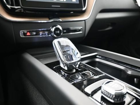 New 2026 Volvo XC60 B5 Core w/ Climate Package image 12
