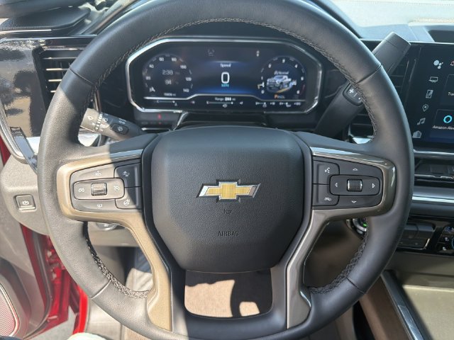 Used 2024 Chevrolet Silverado 2500 High Country w/ High Country Premium Package AWD/4WD image 17