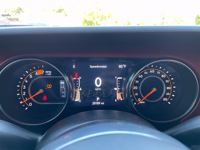 Used 2023 Jeep Wrangler Unlimited Rubicon AWD/4WD image 15