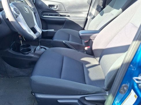 Used 2015 Toyota Prius C Two FWD image 8