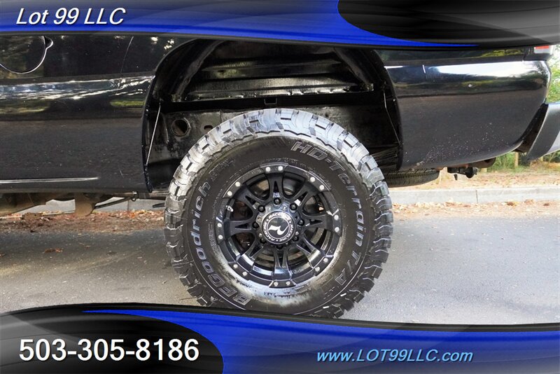 Used 2004 GMC Sierra 2500 SLT w/ Heavy-Duty Power Package AWD/4WD image 37