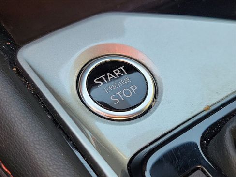 Used 2025 Nissan Altima 2.5 SR image 29