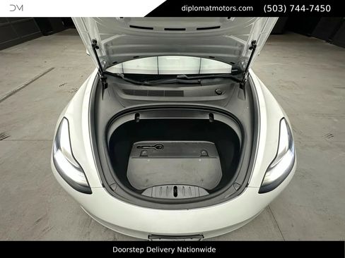 Used 2020 Tesla Model 3 Standard Range image 42
