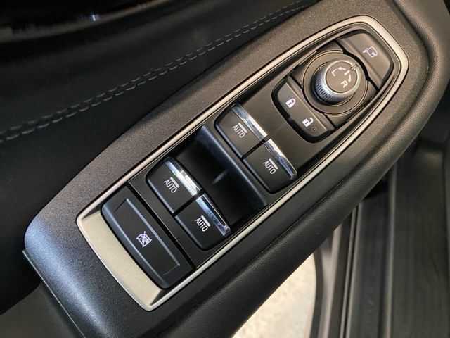 Used 2023 Subaru Outback Touring XT AWD/4WD image 12