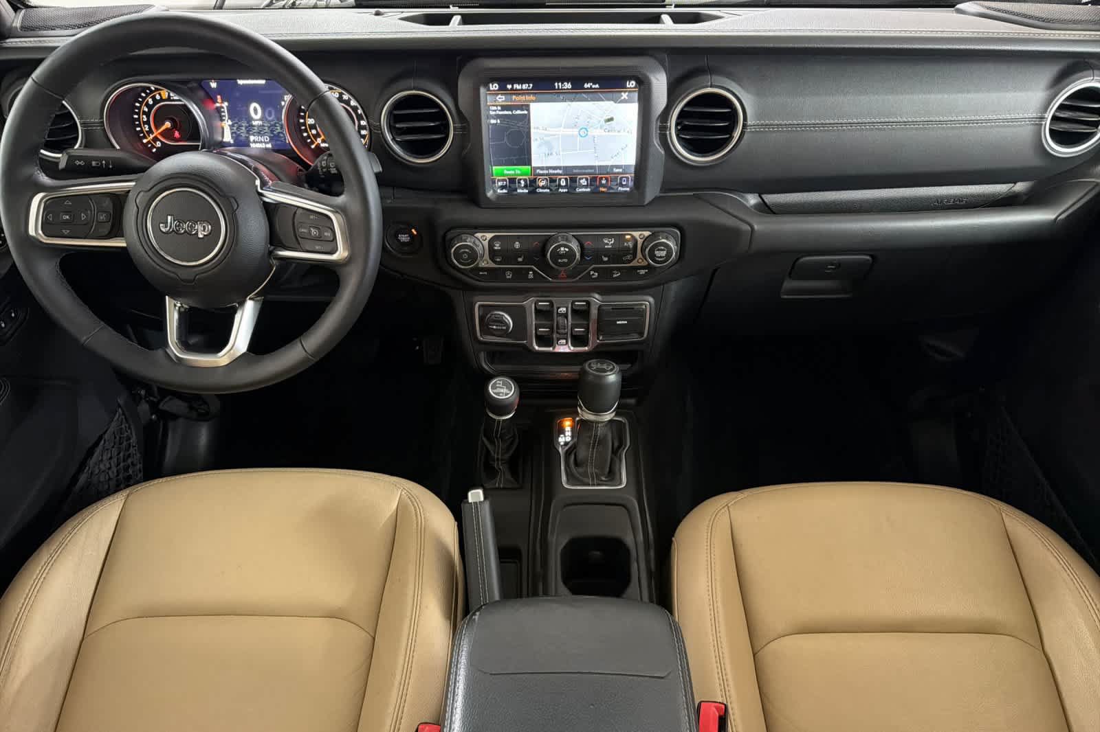 Used 2018 Jeep Wrangler Unlimited Sahara AWD/4WD image 3