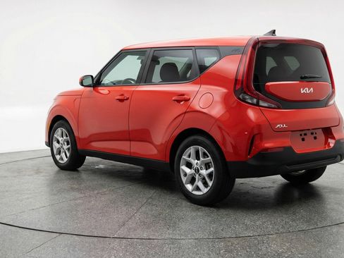 Used 2025 Kia Soul LX w/ LX Technology Package image 6