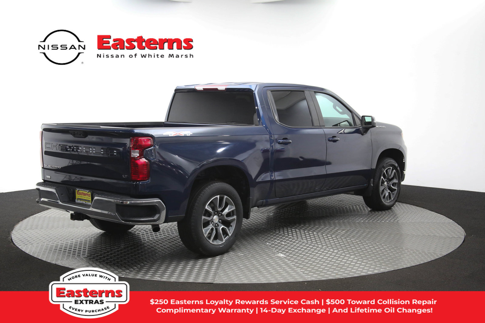 Used 2023 Chevrolet Silverado 1500 LT AWD/4WD image 45