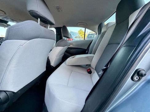 Used 2021 Toyota Corolla LE FWD image 19