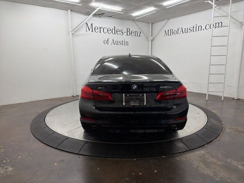 Used 2020 BMW 530e xDrive w/ M Sport Package image 6