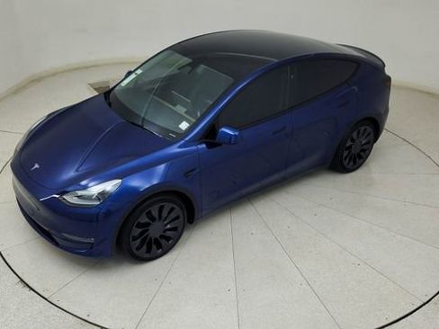 Used 2024 Tesla Model Y Performance image 75