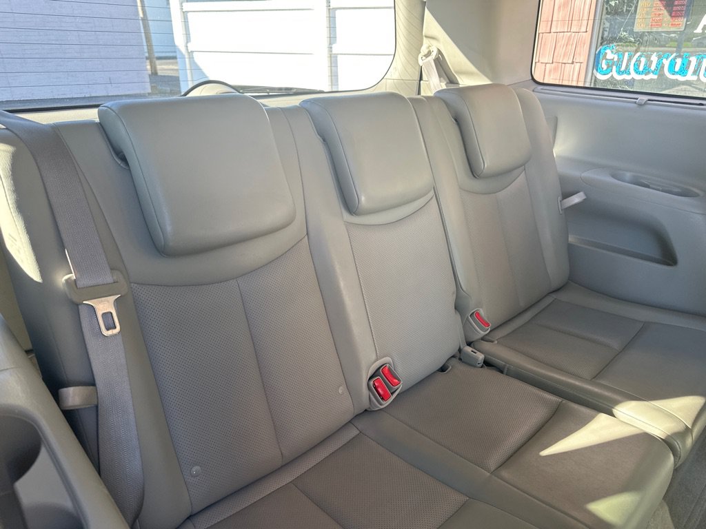 Used 2015 Nissan Quest Platinum FWD image 14