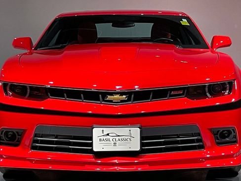 Used 2015 Chevrolet Camaro SS w/ Commemorative Special Edition RWD image 5
