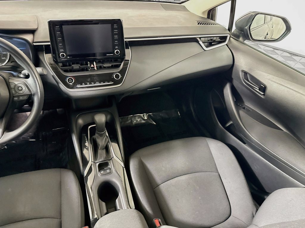 Used 2022 Toyota Corolla LE FWD image 24