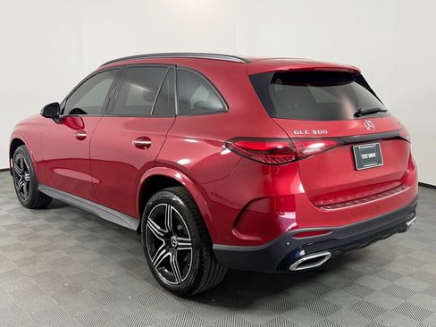 Used 2024 Mercedes-Benz GLC 300 4MATIC image 3