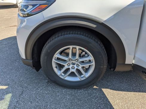 New 2026 Ford Explorer Active w/ Active Comfort Package image 33