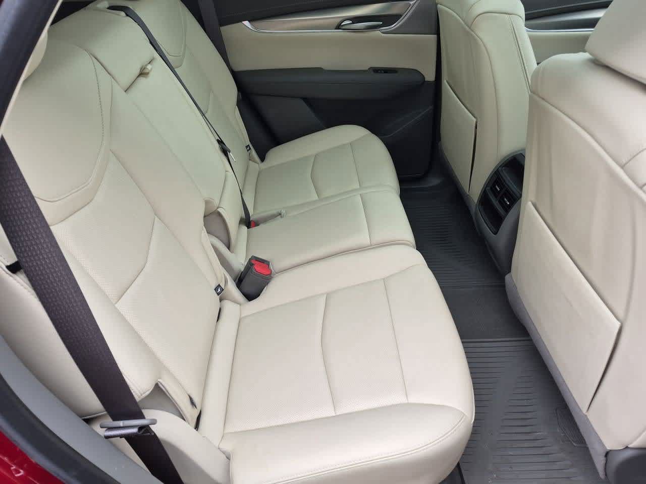 Used 2024 Cadillac XT5 Premium Luxury AWD/4WD image 21