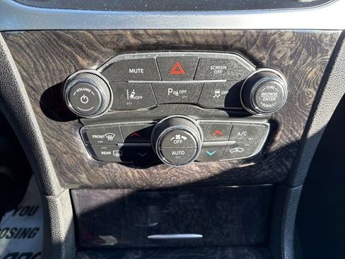 Used 2023 Chrysler 300 Touring L w/ Popular Equipment Group image 24