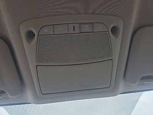 Used 2018 Nissan Rogue Sport SV w/ SV All-Weather Package image 23