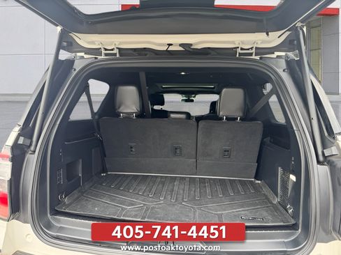 Used 2020 Ford Expedition Max Limited w/ Equipment Group 302A AWD/4WD image 29