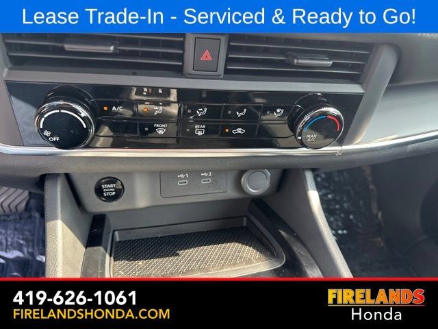 Used 2025 Nissan Rogue S FWD image 21