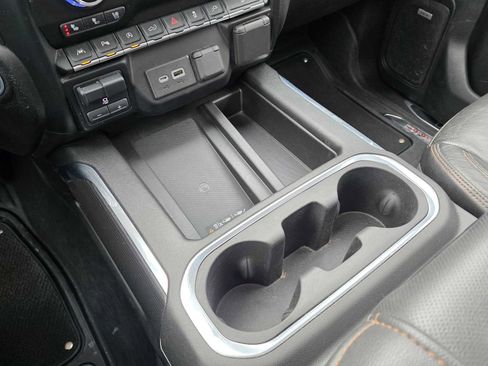 Used 2021 GMC Sierra 1500 AT4 w/ AT4 Premium Package AWD/4WD image 32