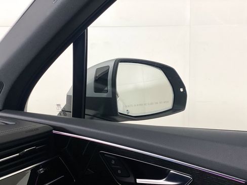 Certified 2025 Audi Q7 3.0T Premium Plus image 12