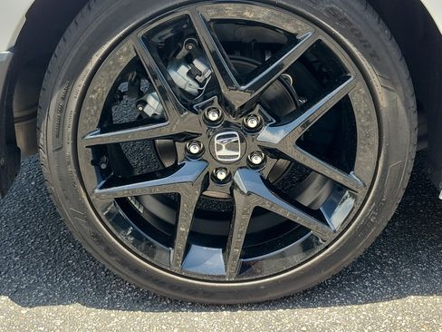 Certified 2025 Honda Civic Sport image 18