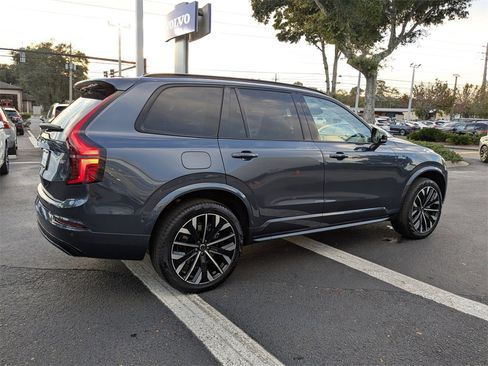 Certified 2026 Volvo XC90 B6 Ultra w/ Protection Package Premier image 13