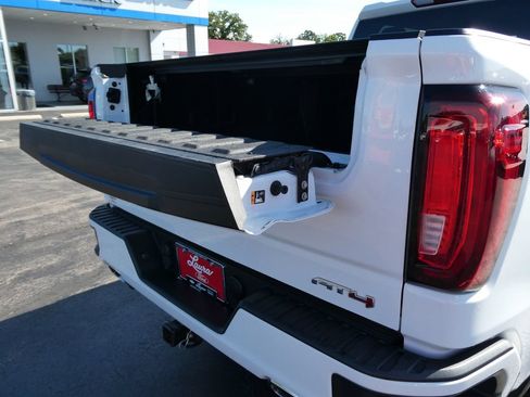 Certified 2021 GMC Sierra 1500 AT4 AWD/4WD image 8