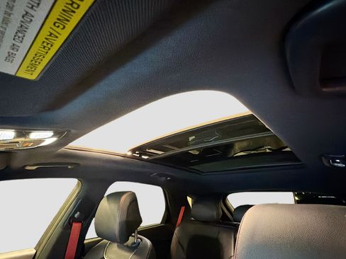 Used 2023 Genesis GV70 2.5T w/ Sport Prestige Package image 26