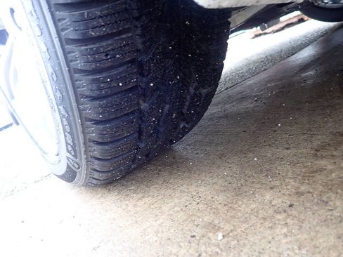 Used 2015 Chrysler 200 S image 17