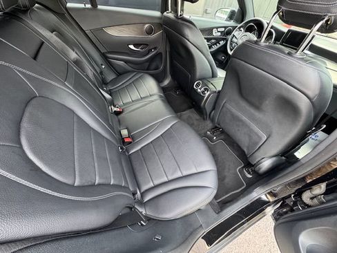 Used 2017 Mercedes-Benz GLC 300 4MATIC image 20
