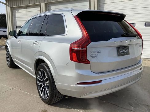 Used 2022 Volvo XC90 T6 Momentum w/ Advanced Package image 5