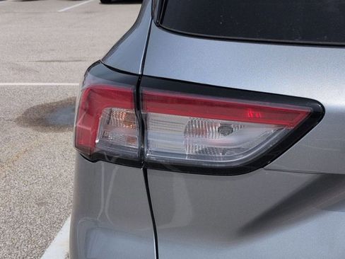 Used 2022 Ford Escape SE w/ Convenience Package image 10