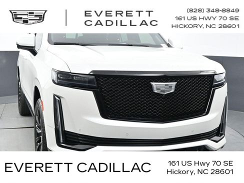 Used 2023 Cadillac Escalade Sport Platinum w/ LPO, ONYX Package AWD/4WD image 1