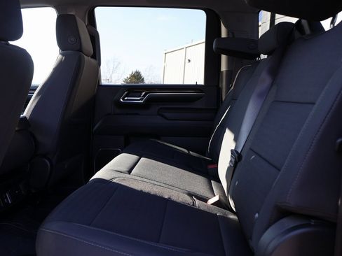 Used 2024 GMC Sierra 2500 SLE image 17