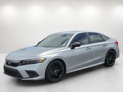 Used 2024 Honda Civic Sport image 1