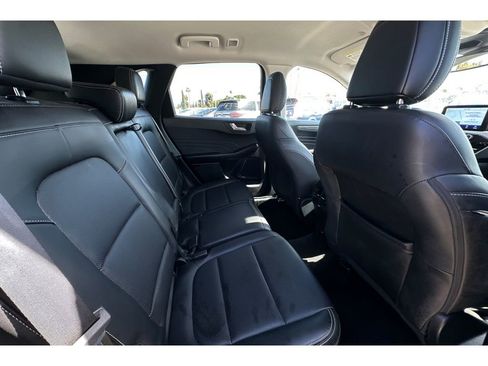 Used 2021 Ford Escape Titanium image 18