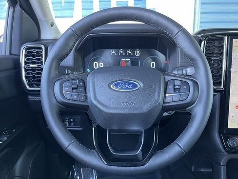 New 2025 Ford Ranger Lariat w/ FX4 Off-Road Package image 16