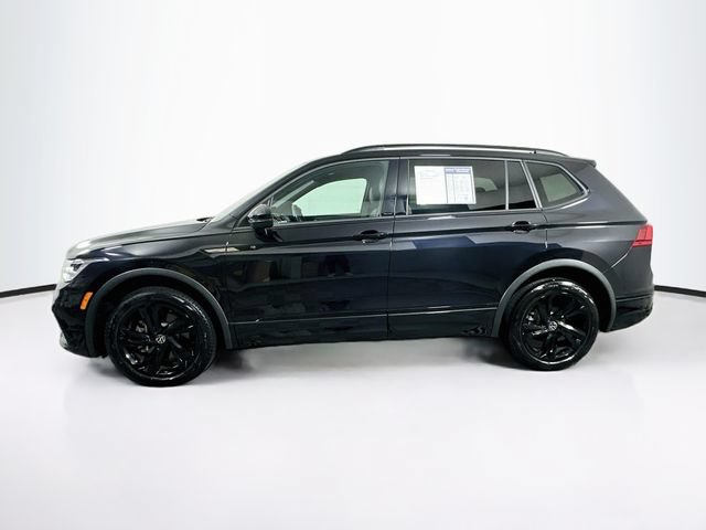 Certified 2024 Volkswagen Tiguan SE R-Line AWD/4WD image 5
