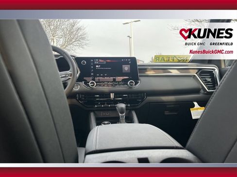 New 2026 GMC Canyon Elevation w/ Convenience Package image 35