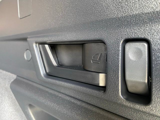 Certified 2026 Subaru Outback Touring AWD/4WD image 9