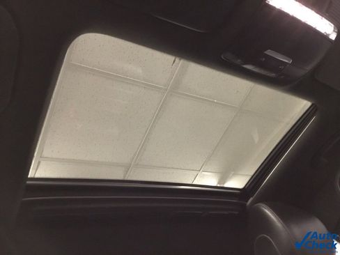 Used 2018 Mercedes-Benz C 300 4MATIC Sedan image 38