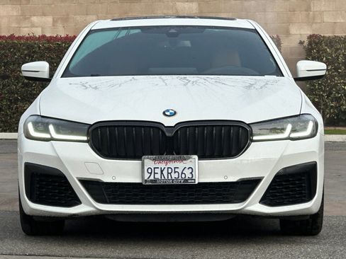 Used 2023 BMW 540i w/ M Sport Package image 9