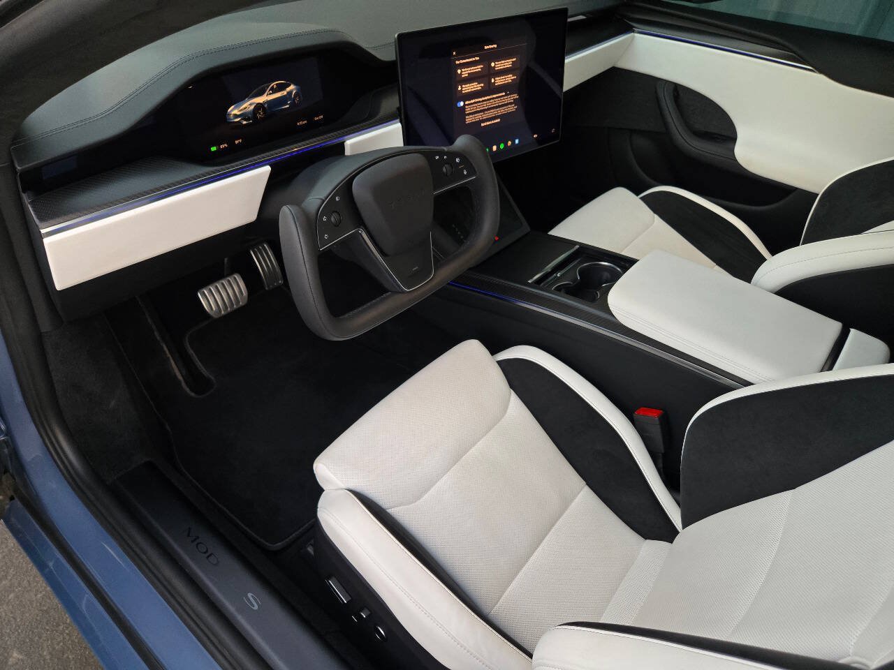 Used 2026 Tesla Model S Plaid AWD/4WD image 20