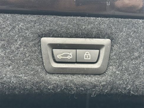 Used 2018 BMW 530i image 19