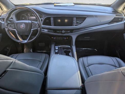 Used 2023 Buick Enclave Essence image 18