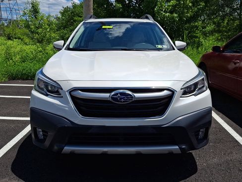 Used 2020 Subaru Outback Limited AWD/4WD image 2
