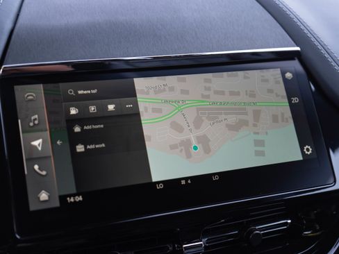 Used 2025 Aston Martin DBX 707 image 22