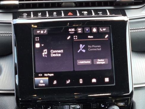 New 2025 Jeep Grand Cherokee L Altitude image 9